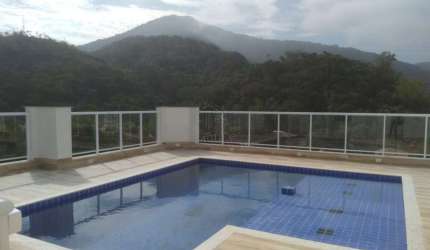 Apartamento Novo localizado na Praia das Toninhas a 400 metros da Praia!