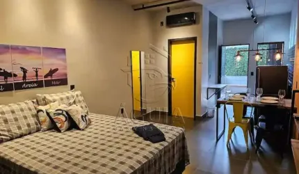 Loft de 37m2 com quintal há menos de 5 minutos a pé da praia Grande em Ubatuba!
