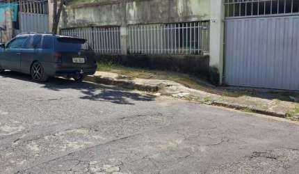 Casa para Venda em Belo Horizonte, Santa Terezinha, 3 dormitórios, 1 suíte, 2 banheiros, 2 vagas