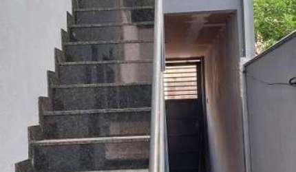 Casa Geminada para Venda em Contagem, Guanabara, 2 dormitórios, 1 suíte, 2 banheiros, 1 vaga