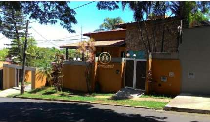 Casa Térrea á venda de 700 m2 com 4 suítes 7 vagas no Taquaral Campinas/SP