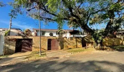 Casa á venda de 380,00 m²,1 suíte e piscina no Jardim das Paineiras, Campinas/SP