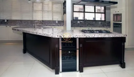 Apartamento de 240m² a venda no Edificio Torremolinas no Cambuí em Campinas/SP