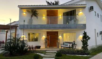 VENDO CASA COM 5 QUARTOS SENDO 4 SUITES RIO DAS OSTRAS