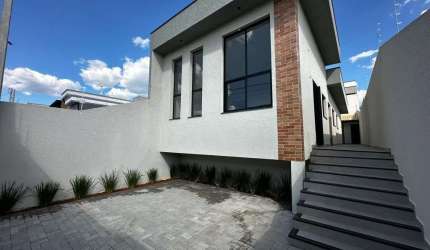 Casa em Conjunto Habitacional José Barnet Y Vives  -  Atibaia