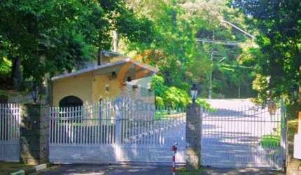 Sobrado em Morro Grande  -  Caieiras