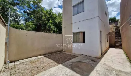 Casa com 2 dormitórios à venda, 71 m² por R$ 300.000,00 - Planalto - São Joaquim de Bicas/MG