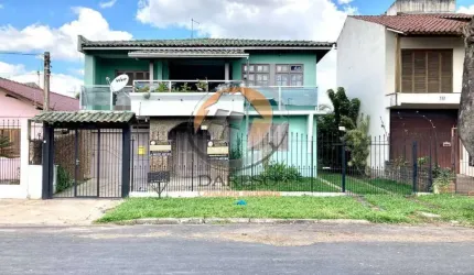 SOBRADO ALTO PADRÃO C/3 DORMITÓRIOS AO LADO DA AV. MAUÁ C/ ÁREA DE 372,00m²