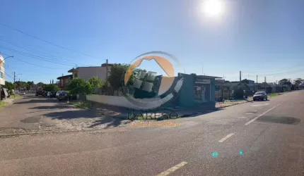 Casa de Alvenaria de esquina com Sala Comercial em região central