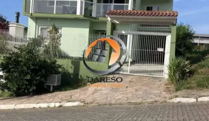 SOBRADO DE ALTO PADRÃO C/ ÁREA DE 301,00m² PROXIMO À BR-116