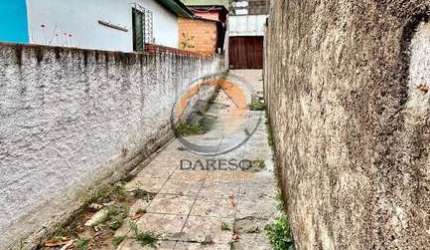 SOBRADO DE ALVENARIA COM 2 DORMITÓRIOS EM ÓTIMA LOCALIZAÇÃO
