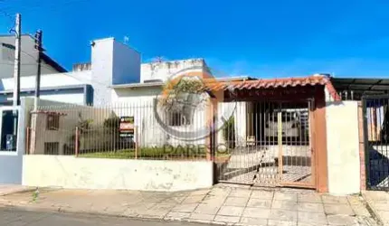 EXCELENTE CASA DE ALVENARIA COM 3 DORMITÓRIOS EM ÓTIMA LOCALIZAÇÃO