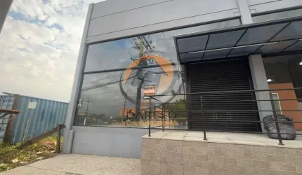 LINDA  SALA COMERCIAL EM LOCALIZAÇÃO PRIVILEGIADA