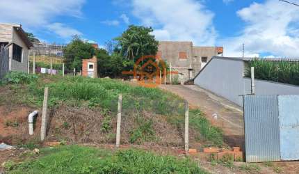 TERRENO AMPLO EM LOCALIZAÇÃO PRIVILEGIADA PRÓXIMO AO MENGER