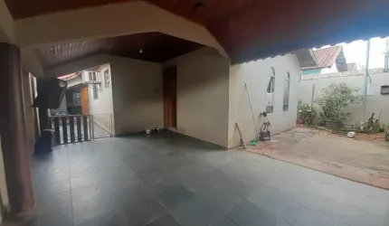 Casa Aero rancho.  1 suite e 2 quartos.