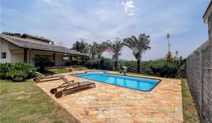Casa à venda no Medeiros - 4 dormitórios sendo 3 suítes - R$ 2.590.000,00 - Condomínio Tereza Cristina