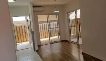 casa térrea em condomínio,para locação, com 3 dormitórios, sendo 1 suíte : A casa do Sr Antônio e sua família ,,
