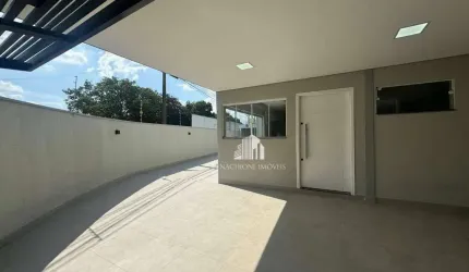 Linda casa de esquina no Bairro Jardim Boer em Americana/SP.