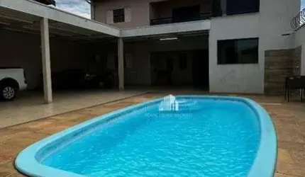 Casa com 3 dormitórios à venda, 300 m² por R$ 790.000 - Parque Universitário - Americana/SP
