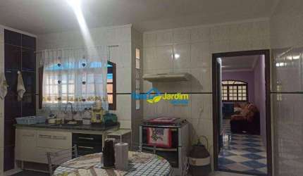 Sobrado com 3 dormitórios à venda, 230 m² por R$ 670.000,00 - Vila Guarani - Santo André/SP