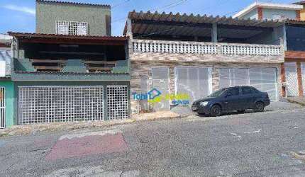 Sobrado com 3 dormitórios à venda, 248 m² por R$ 850.000,00 - Cidade São Jorge - Santo André/SP