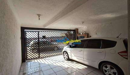 Sobrado com 3 dormitórios à venda, 236 m² por R$ 630.000,00 - Cidade São Jorge - Santo André/SP