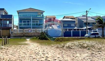 Casa de Luxo com Vista para o Mar em Cabo Frio