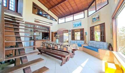Casa à venda com cinco dormitórios e Área de Lazer Completa no Condomínio dos Pássaros - Cabo Frio