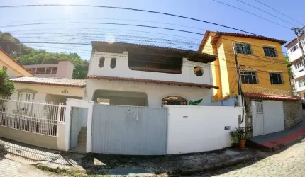 Casa para Venda em Vitória, Jucutuquara, 5 dormitórios, 3 suítes, 4 banheiros, 2 vagas