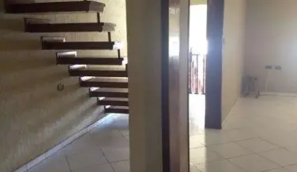 Casa para Venda em Barueri, PARQUE IMPERIAL, 6 dormitórios, 2 banheiros, 2 vagas