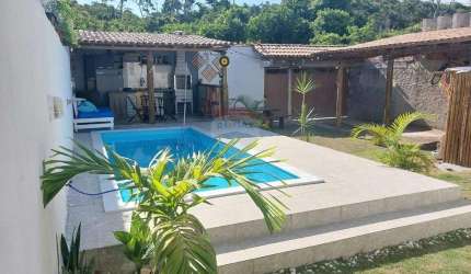 Casa Aconchegante com Piscina e Perto do Mar