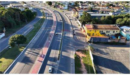 Pousada e Ponto Comercial em Localização Estratégica