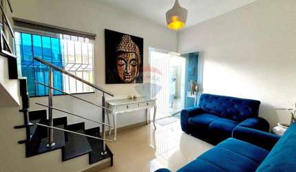 Casa Duplex Mobiliada com Vista Parcial para o Mar