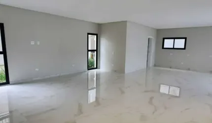 Casa em condomínio com  4 suítes e 4 vagas de garagem na Barra em Balneário Camboriú