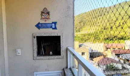 Apartamento mobiliado com 2 quartos sendo 1 suíte e 1 vaga de garagem em Itajaí