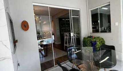 Casa Alto Padrão em Condomínio com 4 suítes e 4 vagas de garagem na Praia Brava - Itajaí
