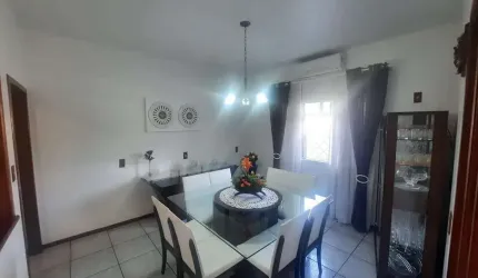 Casa à Venda, 160m2, 3 Dormitórios (1 Suíte), Garagem, Centro, Santo Amaro da Imperatriz, SC