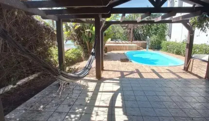 Casa com 4 dormitórios (2 suítes) à venda, 326 m² - Lagoa da Conceição - Florianópolis/SC (TRAPICHE EXLUSIVO COM ACESSO À LAGOA)