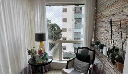 Apartamento com 3 dormitórios sendo 1 suíte e 2 vagas em Coqueiros - Florianópolis