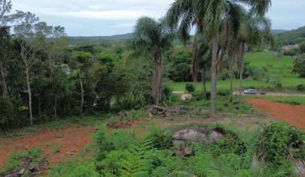 Terreno com 1900m² no Bairro Encantada em Garopaba/SC