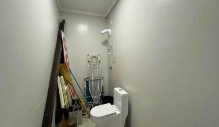 Triplex com 3 dormitórios sendo 2 suítes e 2 vagas de garagem no Bairro Canto da Praia em Itapema