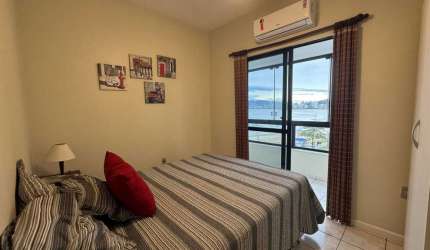 Apartamento Frente Mar com 4 Dormitórios sendo 2 Suítes e 2 Vagas Mobiliado no Centro em Itapema