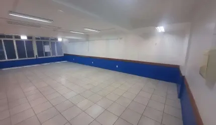 Prédio à Venda, 4 Andares, 8 Salas e Uma Loja, Centro, Florianópolis/SC