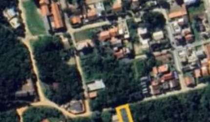 Terreno de 495m² à venda aprox. 200m da Praia Grande em Penha/SC.