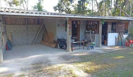 Sítio bem arborizado em São Pedro de Alcântara - SC