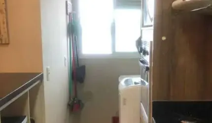 Apartamento finamente mobiliado com 3 dormitórios aprox. 60m da Praia de Armação - Penha/SC