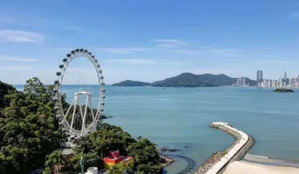 Apartamento com 4 suítes Vista Mar Balneário Camboriú