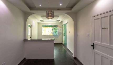 Casa na Ica Paraíba com 4 apartamentos em Adrianópolis, Manaus