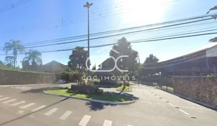 EXCELENTE RESIDÊNCIA SEMIMOBILIADA NO ÓRFÃS