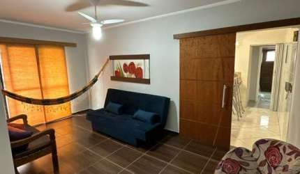 Apartamento no coração do Boqueirão - 02 dormitórios e 2 sacadas - FRENTE RUA!